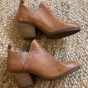 Aerosoles Leather Ankle Boots